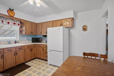 5 Sally St, Bloomingdale, NJ 07403 - Photo 9