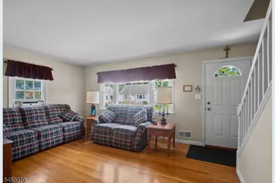 5 Sally St, Bloomingdale, NJ 07403 - Photo 5