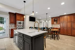 87 Peachtree Rd, Bernards Township, NJ 07920 - Photo 15