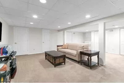 87 Peachtree Rd, Bernards Township, NJ 07920 - Photo 33