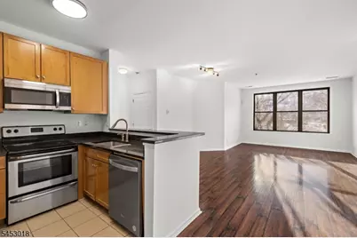 24 Ave At Port Imperial, West New York, NJ 07093 - Photo 9