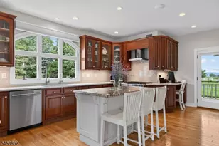 2 Glencree Ln, Clinton Township, NJ 08833 - Photo 11
