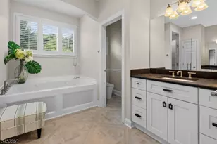 2 Glencree Ln, Clinton Township, NJ 08833 - Photo 21