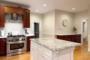 2 Glencree Ln, Clinton Township, NJ 08833 - Photo 9