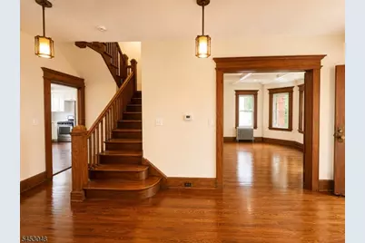2 Cloverhill Pl #1, Montclair, NJ 07042 - Photo 9