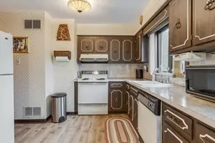 416 Joralemon St, Belleville Twp., NJ 07109 - Photo 9