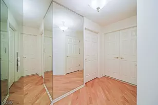 604 Turlington Ct, Livingston, NJ 07039 - Photo 25