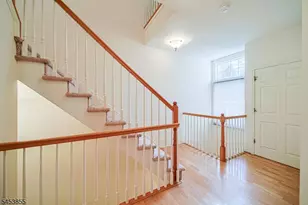 604 Turlington Ct, Livingston, NJ 07039 - Photo 19