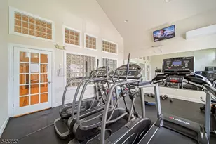 604 Turlington Ct, Livingston, NJ 07039 - Photo 43