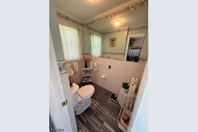2116 Pleasant Pkwy, Union Township, NJ 07083 - Photo 13
