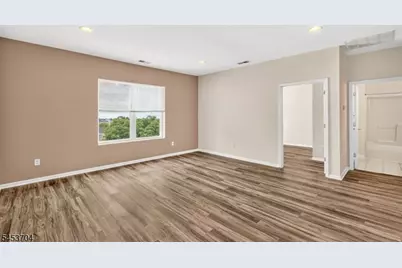 62-64 W Main St #204, Somerville, NJ 08876 - Photo 5