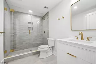 4 Dorrien Rd, Livingston, NJ 07039 - Photo 25