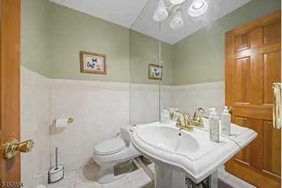 2 Birchwood Ct, East Hanover Township, NJ 07936 - Photo 11