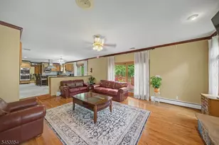 2 Birchwood Ct, East Hanover Township, NJ 07936 - Photo 9