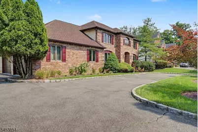 2 Birchwood Ct, East Hanover Township, NJ 07936 - Photo 3