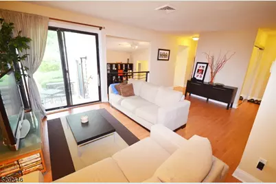 117 Overlook Dr, Union Township, NJ 08809 - Photo 3