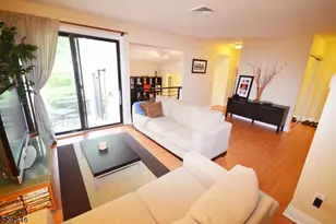 117 Overlook Dr, Union Township, NJ 08809 - Photo 3
