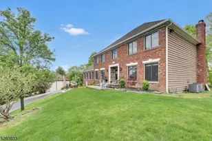 60 Ivy Pl, Wayne, NJ 07470 - Photo 3