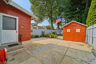 406 3rd Ave W, Newark, NJ 07107 - Photo 31