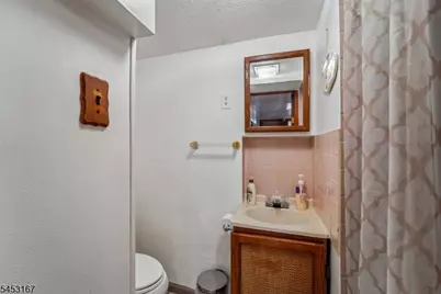 406 3rd Ave W, Newark, NJ 07107 - Photo 23