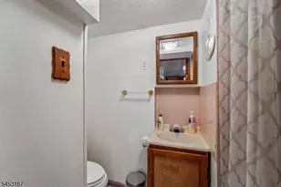 406 3rd Ave W, Newark, NJ 07107 - Photo 23