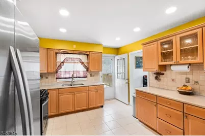 1 Mary Ave, Woodland Park, NJ 07424 - Photo 5