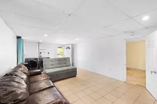 1 Mary Ave, Woodland Park, NJ 07424 - Photo 21
