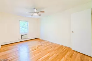 93 Fox Rd, Edison Twp., NJ 08817 - Photo 11