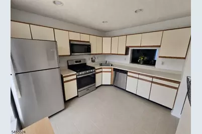 87 Goodwin Dr, North Brunswick Township, NJ 08902 - Photo 7