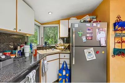 18 Nakomis Path, Lincoln Park, NJ 07035 - Photo 7