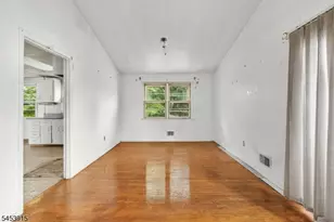 454 Plainfield Rd, Edison Twp., NJ 08820 - Photo 7