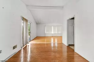 454 Plainfield Rd, Edison Twp., NJ 08820 - Photo 5
