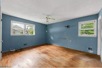 454 Plainfield Rd, Edison Twp., NJ 08820 - Photo 17