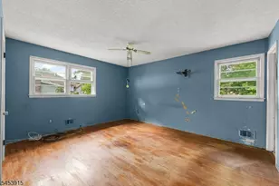 454 Plainfield Rd, Edison Twp., NJ 08820 - Photo 17