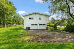 454 Plainfield Rd, Edison Twp., NJ 08820 - Photo 1