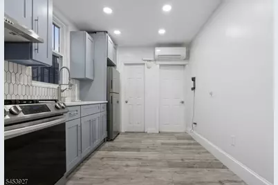 112 Garside St, Newark, NJ 07104 - Photo 5