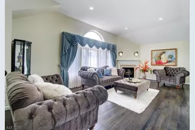 402 N 16th St, Kenilworth, NJ 07033 - Photo 5