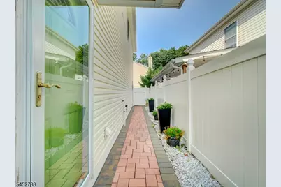 402 N 16th St, Kenilworth, NJ 07033 - Photo 27