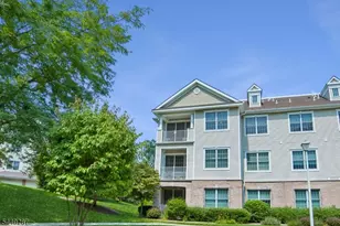 137 Ridgeview Ln, Mount Arlington, NJ 07856 - Photo 1