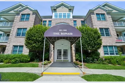 137 Ridgeview Ln #137, Mount Arlington, NJ 07856 - Photo 3