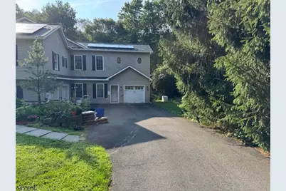32 Woodland Dr, Jefferson Township, NJ 07438 - Photo 5