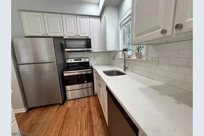 32 Woodland Dr, Jefferson Township, NJ 07438 - Photo 15