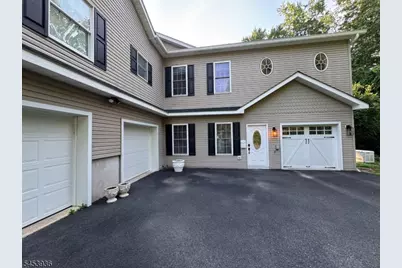 32 Woodland Dr, Jefferson Township, NJ 07438 - Photo 7