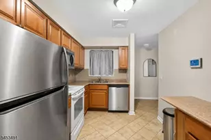 13 Evergreen Dr, Union Township, NJ 08809 - Photo 7