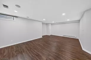 1004 Bayley Ct, Bridgewater, NJ 08807 - Photo 37
