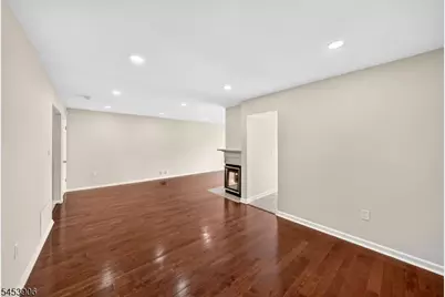 1004 Bayley Ct, Bridgewater, NJ 08807 - Photo 17