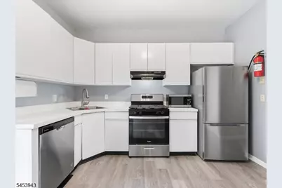 4 Derby St, East Orange, NJ 07018 - Photo 3