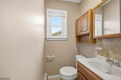 305 Tulsa Trl, Hopatcong, NJ 07843 - Photo 11
