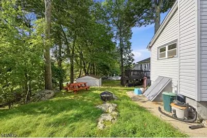 305 Tulsa Trl, Hopatcong, NJ 07843 - Photo 17