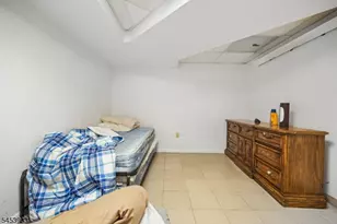 231 Exeter Wy, Hillside, NJ 07205 - Photo 23